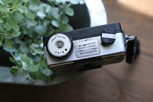 Load image into Gallery viewer, RICOH Auto Half E2 🐆ラプト柄【完動品】Ein Cameraオリジナル▪️ハーフカメラ
