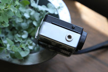 Load image into Gallery viewer, RICOH Auto Half E2 🐆ラプト柄【完動品】Ein Cameraオリジナル▪️ハーフカメラ
