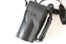 Load image into Gallery viewer, Canon Autoboy JET 希少ブラック【完動品/実写済み✨】2つのファインダー|菅田将暉さん愛用モデル
