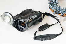 Load image into Gallery viewer, Canon Autoboy JET 希少ブラック【完動品/実写済み✨】2つのファインダー|菅田将暉さん愛用モデル
