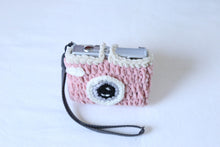 Load image into Gallery viewer, MINOLTA DiMAGE X20【完動品✨】CCD📸単三電池対応オールドコンデジ
