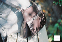 Load image into Gallery viewer, ✨完動品✨ Canon AL-1 単四電池対応 📸 明るい50mm F1.8レンズ付き 🌟 ピント合わせランプ機能付
