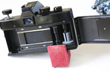Load image into Gallery viewer, Minolta SRT101 希少ブラックボディ【完動品/美品✨】
