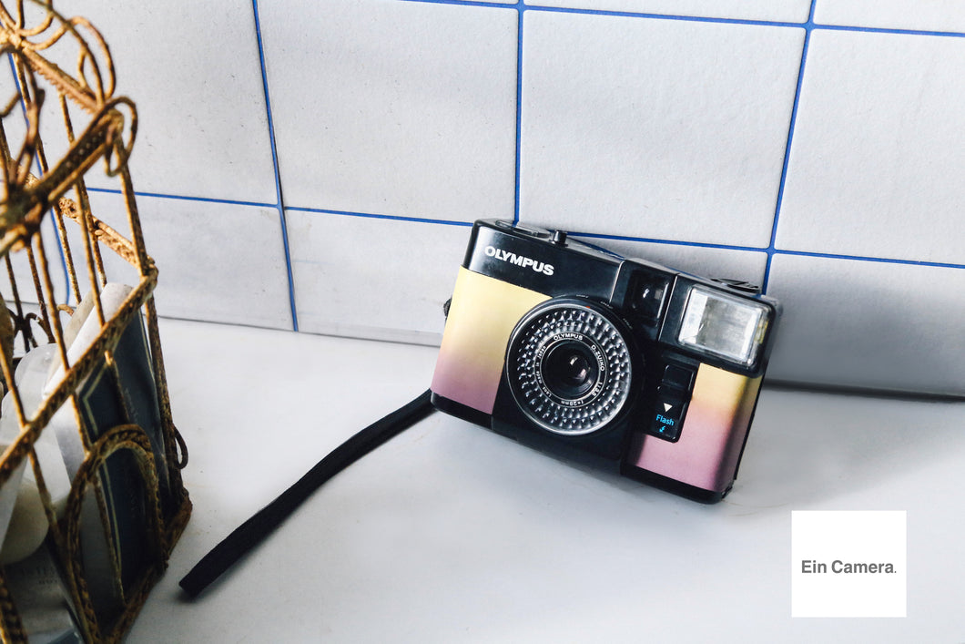 OLYMPUS PEN EF 朝焼けグラデーション🌄【完動品】フラッシュ付きハーフカメラ