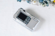 Load image into Gallery viewer, FUJIFILM FINEPIX A330【完動品】▪️オールドコンデジ▪️デジタルカメラ
