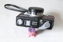Load image into Gallery viewer, Canon Demi EE-17 🍒喫茶店のアメリカンチェリー【完動品/美品✨】Canonの名機 ハーフカメラ
