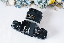 Load image into Gallery viewer, Canon A-1 &amp; 明るいレンズ❗️【完動品】初心者の方にもおすすめ⭕️
