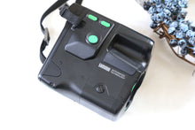 Load image into Gallery viewer, Kyocera SAMURAI X3.0 グリーン⛳️【完動品/美品✨】▪️全自動ハーフカメラ▪️
