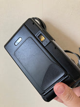 Load image into Gallery viewer, 【現場で活躍した名機📸】Konica 現場監督｜タフな全自動フィルムカメラ｜完動品

