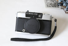 Load image into Gallery viewer, OLYMPUS PEN EE-3【完動品】ザ・王道ハーフカメラ✨

