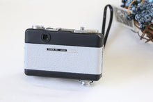 Load image into Gallery viewer, Canon Demi EE-17 Azzurro ◽ ブラック後塗り【完動品/希少✨】 ハーフサイズフィルムカメラ
