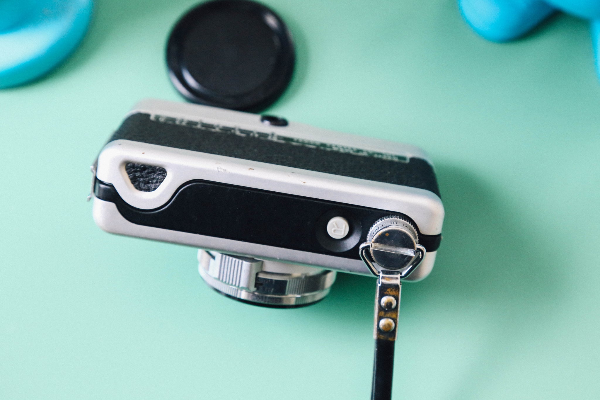 Canon demi キャノン デミ 動作品 希少カラー ハーフカメラ Canon Demi【完動品】ハーフカメラ – Ein Camera