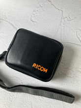 Load image into Gallery viewer, RICOH AUTO HALF SE【完動品】ハーフカメラ
