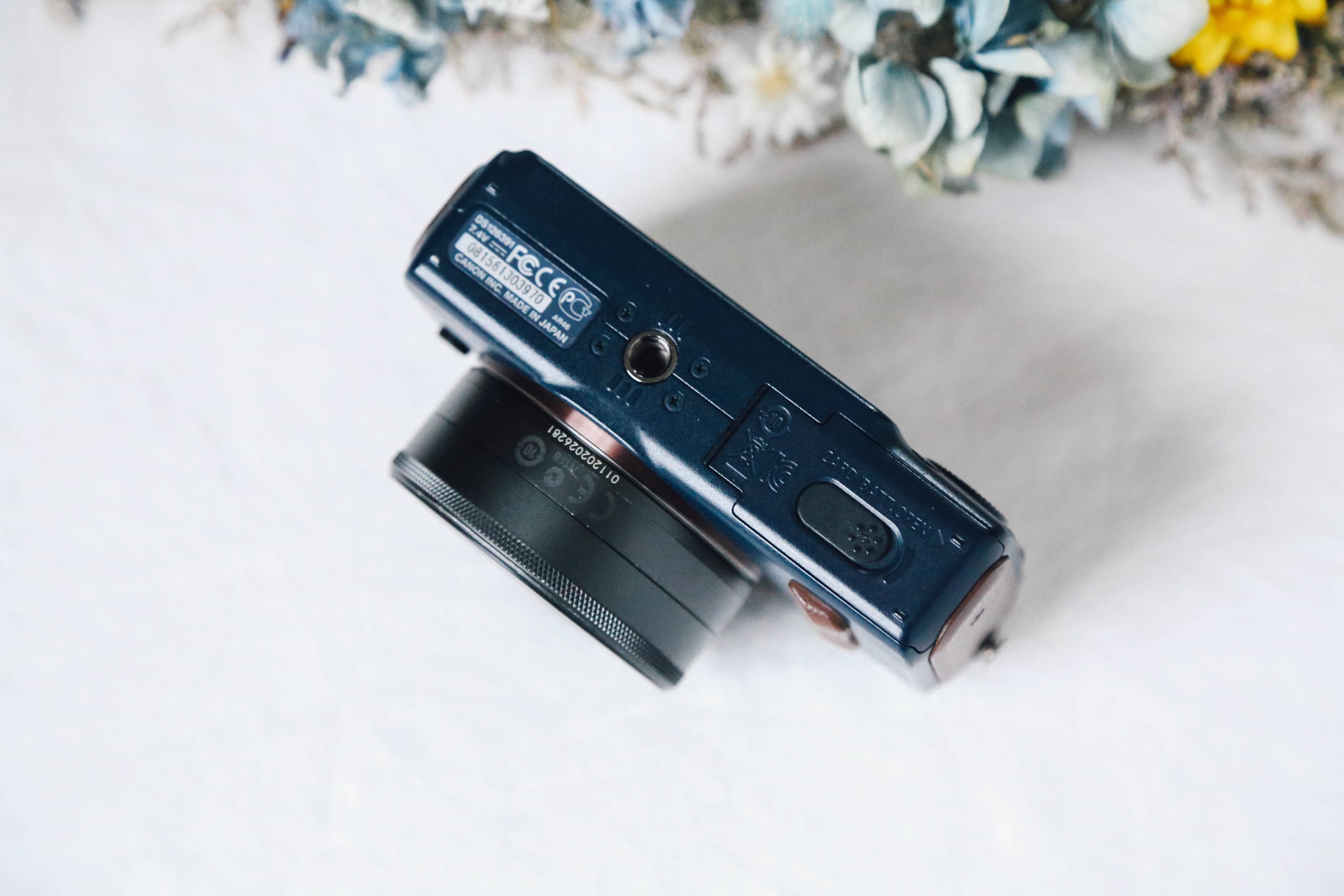 Canon EOS M ネイビーxブラウン【完動品】状態◎▪️デジタルミラー