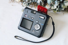Load image into Gallery viewer, PENTAX Optio 43WR 🌊 ほぼ水中カメラ🐠 CCDセンサー搭載 オールドコンデジ 単三電池対応🔋
