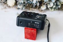 Load image into Gallery viewer, PENTAX Optio 43WR 🌊 ほぼ水中カメラ🐠 CCDセンサー搭載 オールドコンデジ 単三電池対応🔋
