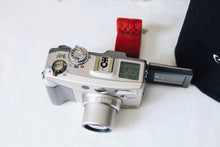Load image into Gallery viewer, Canon PowerShot G2 📷 名機✨オールドコンデジ 完動品💯 バリアングル搭載🎯
