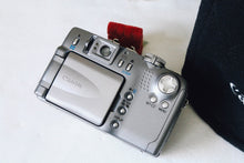 Load image into Gallery viewer, Canon PowerShot G2 📷 名機✨オールドコンデジ 完動品💯 バリアングル搭載🎯
