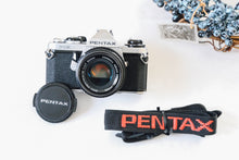 Load image into Gallery viewer, PENTAX ME &amp; 50mm F1.7 シルバー【完動品/美品✨】手のひらサイズ✨軽量フィルム一眼レフカメラ
