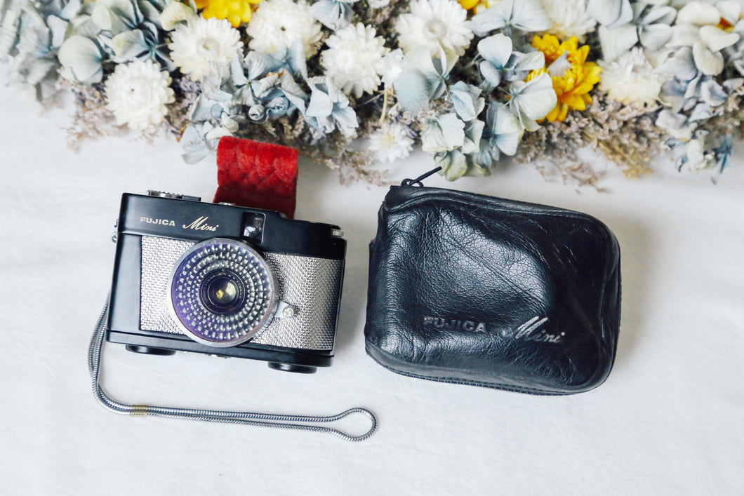 📸FUJICA Mini 世界最小ハーフカメラ✨📦 貴重なケース&ストラップ付き・入荷1点限り❗️完動美品
