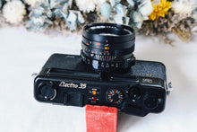 画像をギャラリービューアに読み込む, ✨名機レンジファインダー📸 YASHICA Electro 35 GT ✨ろうそく1本の明かりでも写る明るいレンズ搭載❗️
