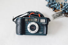 Load image into Gallery viewer, 【現場で活躍した名機】Konica 現場監督｜タフな全自動フィルムカメラ｜完動品/美品✨
