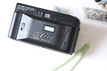 Load image into Gallery viewer, KYOCERA TD【完動品】CONTAX T2好き必見👀⁉️全自動フィルムカメラ

