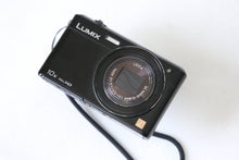 Load image into Gallery viewer, Panasonic LUMIX DMC-SZ9 ブラック【完動品/美品✨】Wi-Fi搭載📱ライカレンズ⭕️
