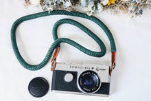 画像をギャラリービューアに読み込む, クラシックな名機📸 OLYMPUS PEN FT✨【完動品】ハーフ一眼レフカメラ・露出計付き❗️
