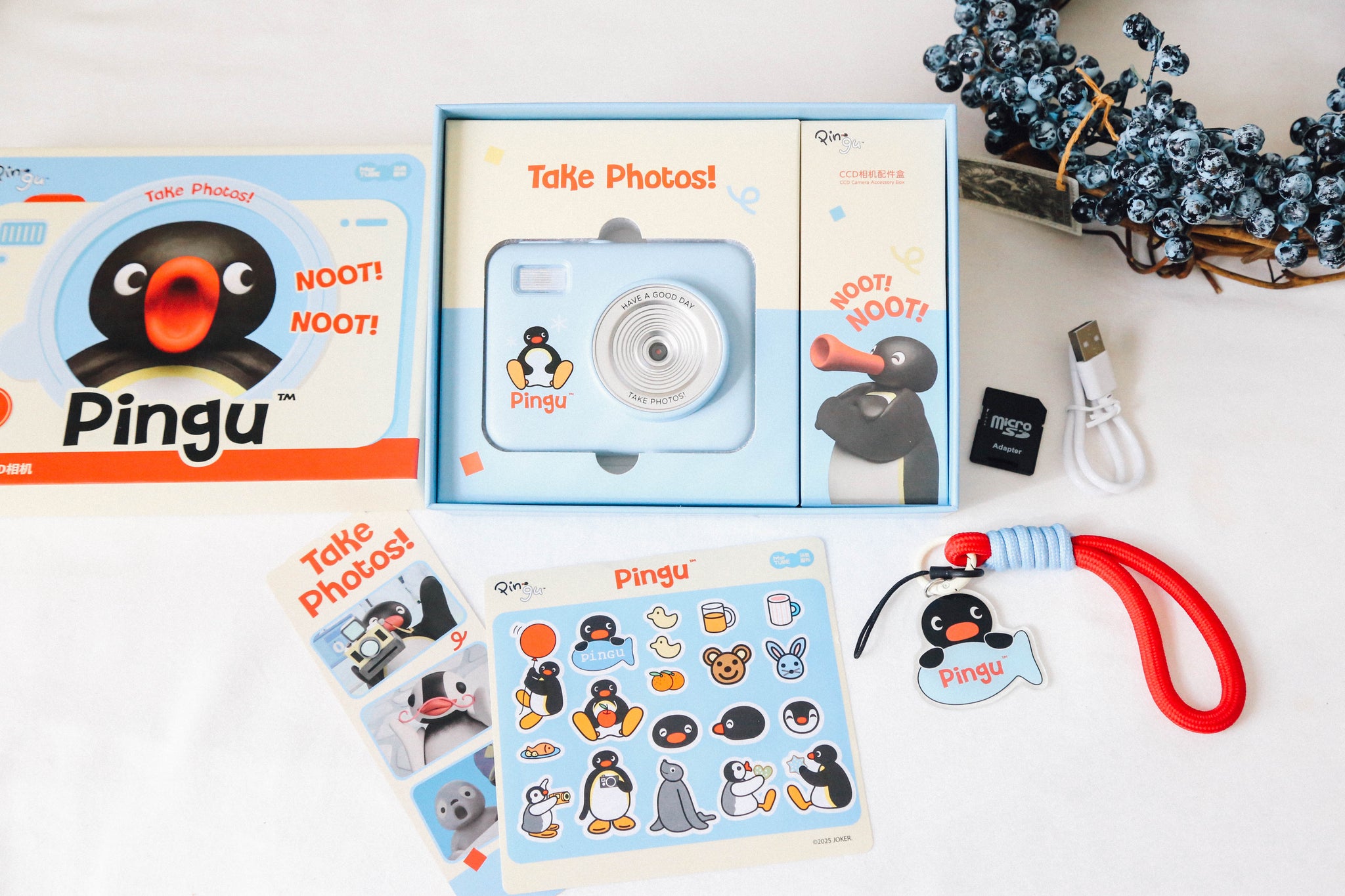 コニカ ピングー限定デザイン キャンペーン当選賞品 フィルムカメラ Pingu ピングー CCDデジタルカメラ【美品✨】フリップ式モニター