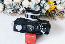 Load image into Gallery viewer, RICOH 500GX ブラックボディ🐦‍⬛ 激レア❗️【完動品】マニュアル&amp;オート両方操作可能！

