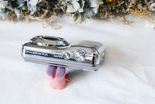 画像をギャラリービューアに読み込む, FUJIFILM Finepix AX550【未使用品/完動品 】単三電池🔋SDカード対応！CCDセンサー❗️1600万画素 オールドコンデジ
