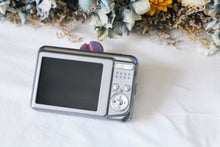 画像をギャラリービューアに読み込む, FUJIFILM Finepix AX550【未使用品/完動品 】単三電池🔋SDカード対応！CCDセンサー❗️1600万画素 オールドコンデジ
