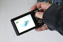Load image into Gallery viewer, SONY Cyber-shot DSC-W270 ブラック【完動品✨】CCDオールドコンデジ
