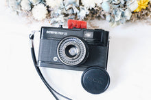 Load image into Gallery viewer, OLYMPUS TRIP 35《レアなブラックボディ》初心者さんにも使いやすいカメラ🔰【完動品】

