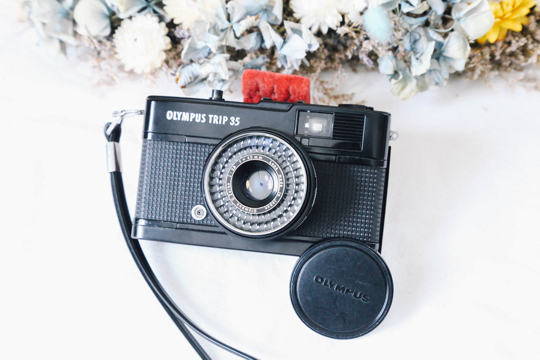 OLYMPUS TRIP 35《レアなブラックボディ》初心者さんにも使いやすいカメラ🔰【完動品】
