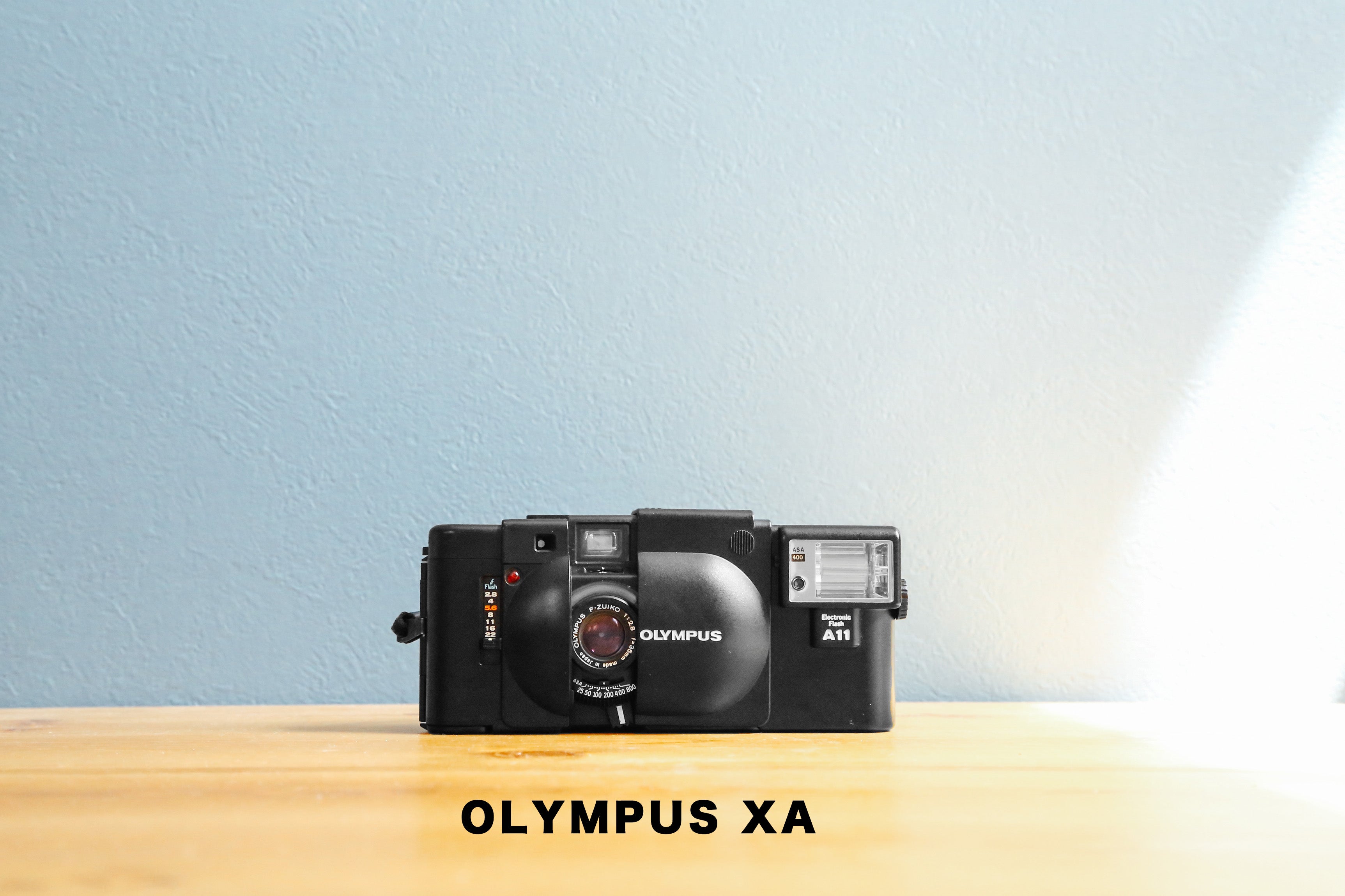 売り切れ必至！ 撮影可 Olympus OLYMPUS XA 35mm & XA + A11 フィルム 