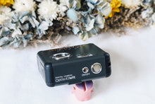 Load image into Gallery viewer, PENTAX Optio 43WR 🌊 ほぼ水中カメラ🐠 CCDセンサー搭載 オールドコンデジ 単三電池対応🔋
