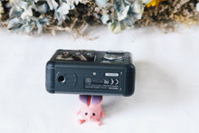 Load image into Gallery viewer, PENTAX Optio 43WR 🌊 ほぼ水中カメラ🐠 CCDセンサー搭載 オールドコンデジ 単三電池対応🔋
