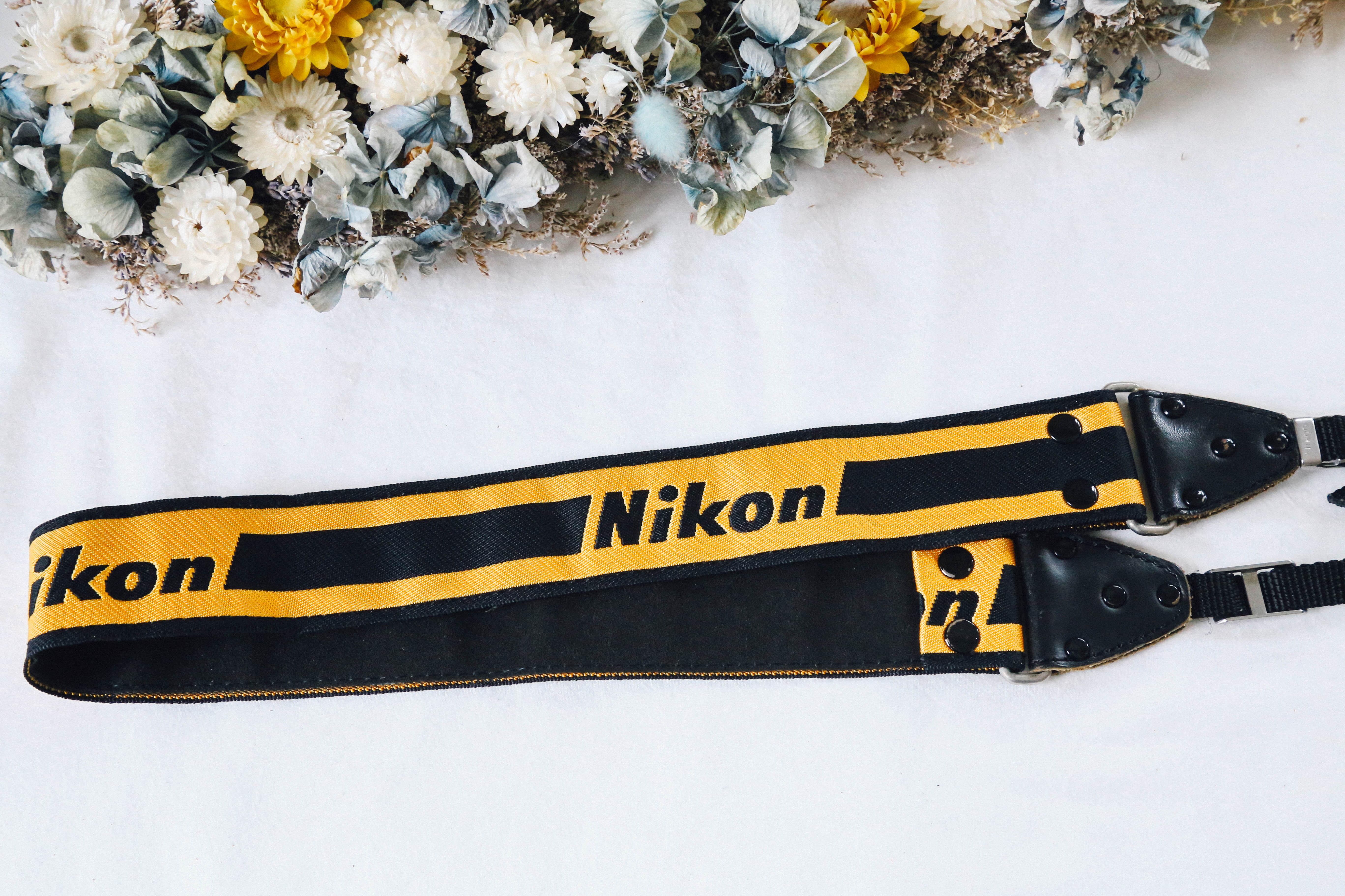 Nikon 純正ストラップ 🎞️ ビンテージ 黄×黒デザイン カメラ用