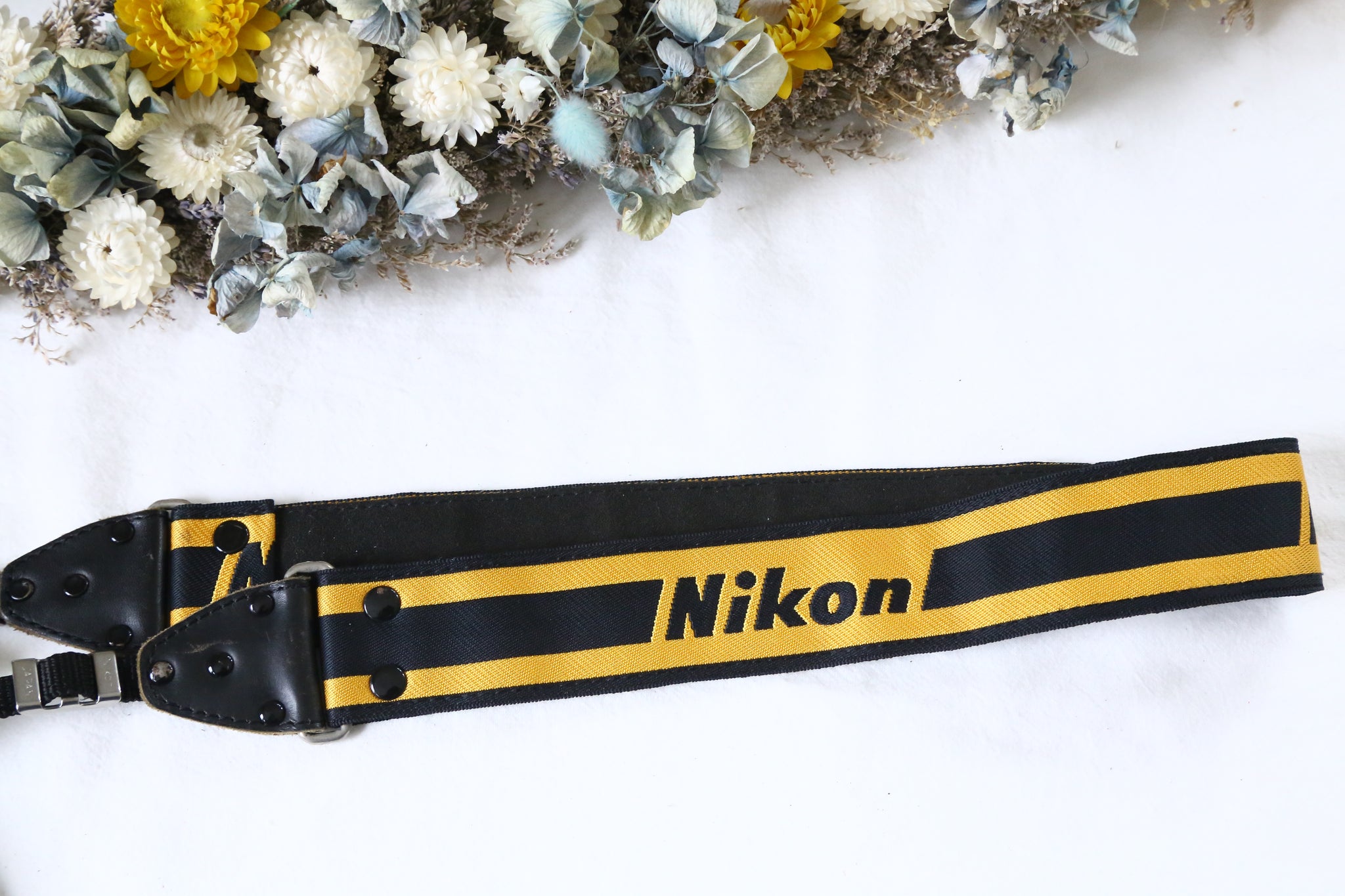 Nikon 純正ストラップ 🎞️ ビンテージ 黄×黒デザイン カメラ用