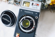 Load image into Gallery viewer, Yashica Rapide 博物館級のハーフカメラ🕰️✨　博物館級の超希少❗️　【動作品】
