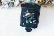 Load image into Gallery viewer, Minolta X-700 シルバーボディ❗️フラッシュ付き⚡️明るいパンケーキレンズ【完動品】🥞✨
