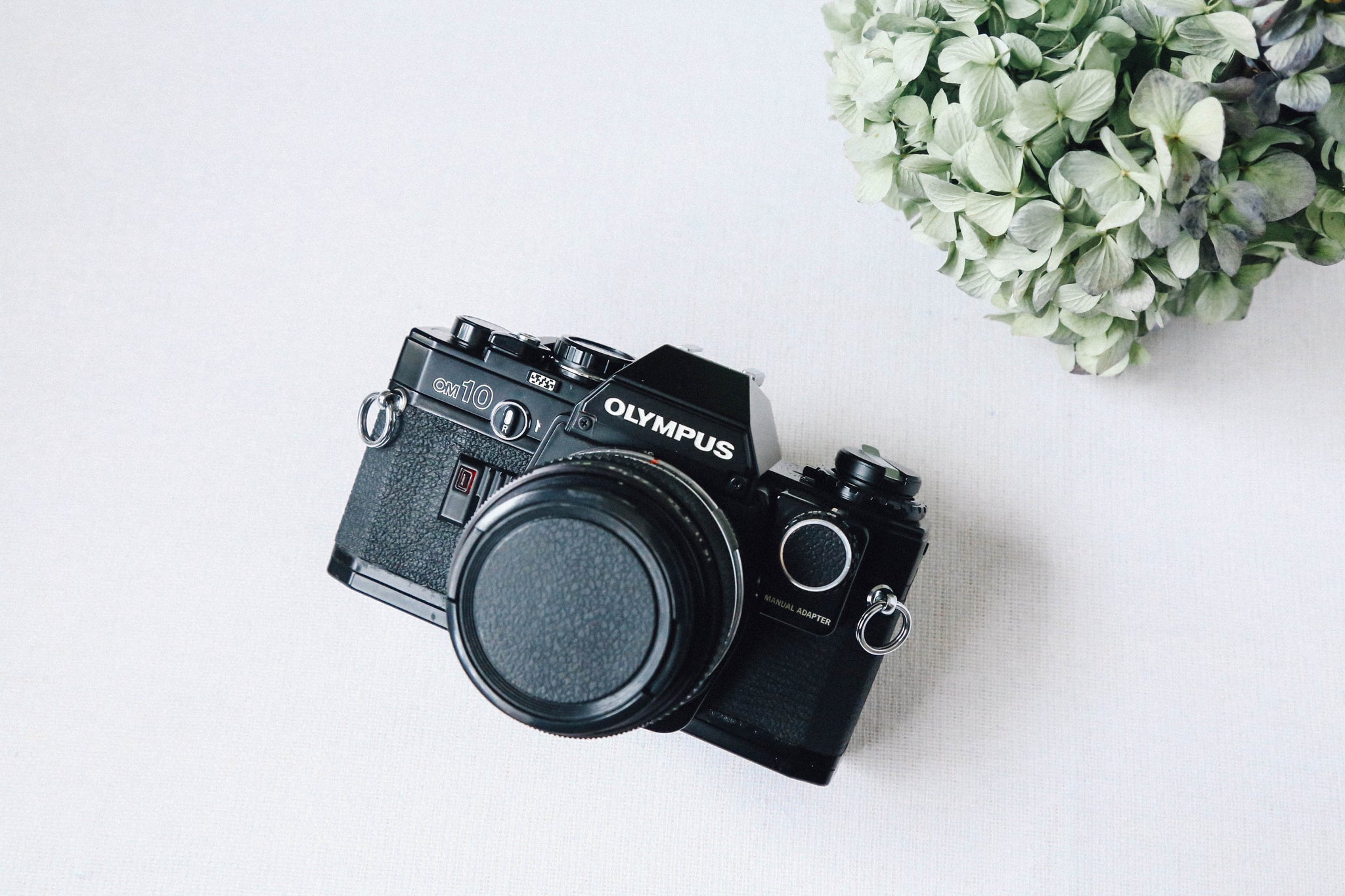 OLYMPUS OM-10(BK)【完動品】初めての一眼レフにもおすすめ