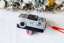 Load image into Gallery viewer, RICOH AUTO HALF SE 📸 セルフタイマー付き 🎯ハーフカメラ【完動品・分解清掃済】
