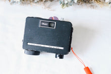 Load image into Gallery viewer, RICOH AUTO HALF SE 📸 セルフタイマー付き 🎯ハーフカメラ【完動品・分解清掃済】
