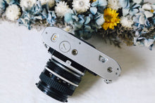 Load image into Gallery viewer, Nikon FG-20 &amp; 50mmF1.8 明るいレンズセット❗️ 【完動品】
