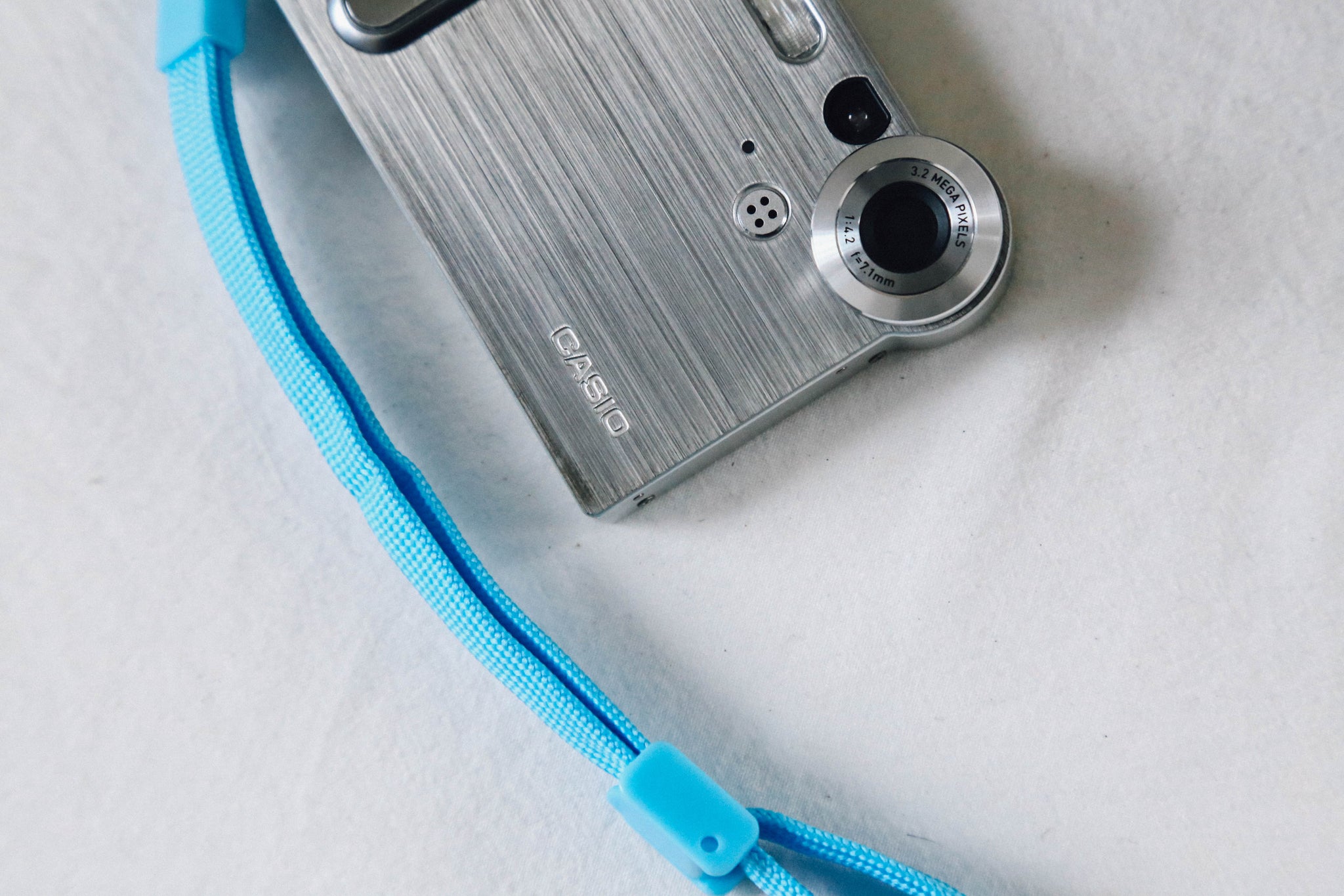 デジタルカメラ CASIO EXILIM EX-S3 Casio EXILIM EX-S3: Digital Photography Review