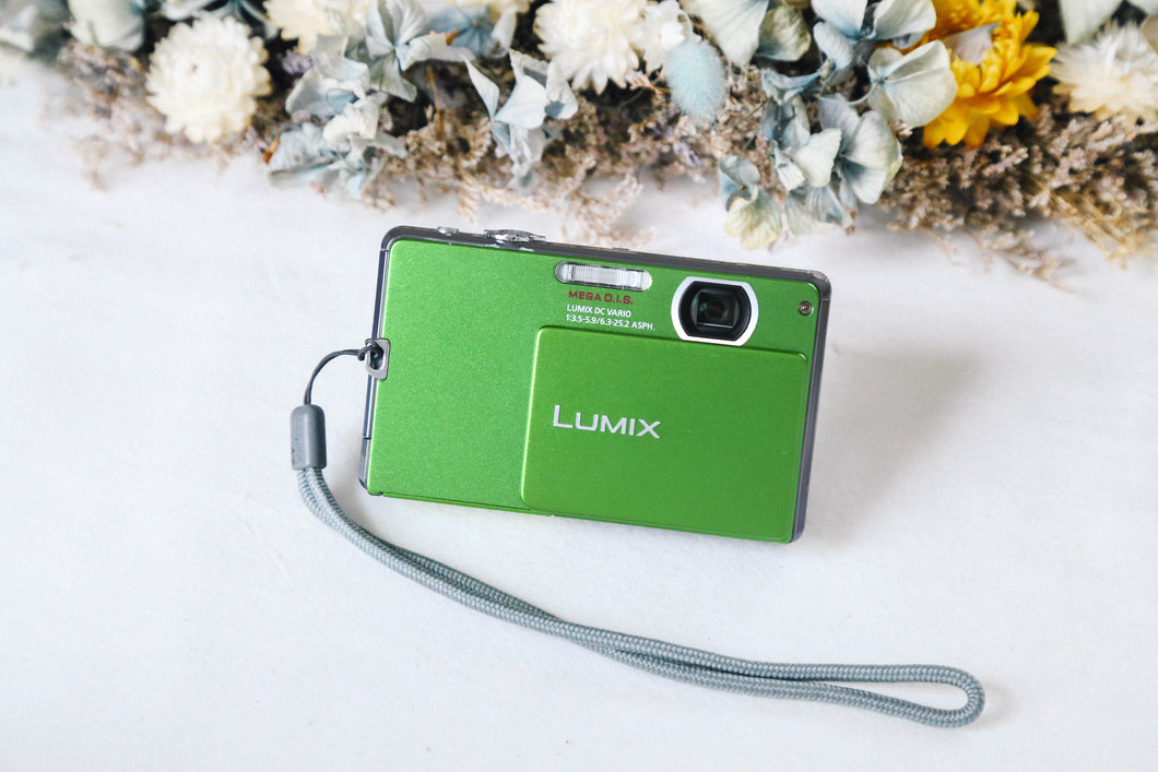 Panasonic Lumix DMC-FP1 GR🟢【希少❗️】【完動品】▪️オールドコンデジ▪️デジタルカメラ
