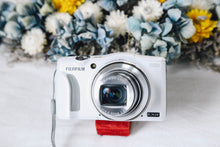 画像をギャラリービューアに読み込む, FUJIFILMFinePix F800EXR ホワイト【完動品】【希少✨】【実写済み❗️】▪️オールドコンデジ▪️デジタルカメラ
